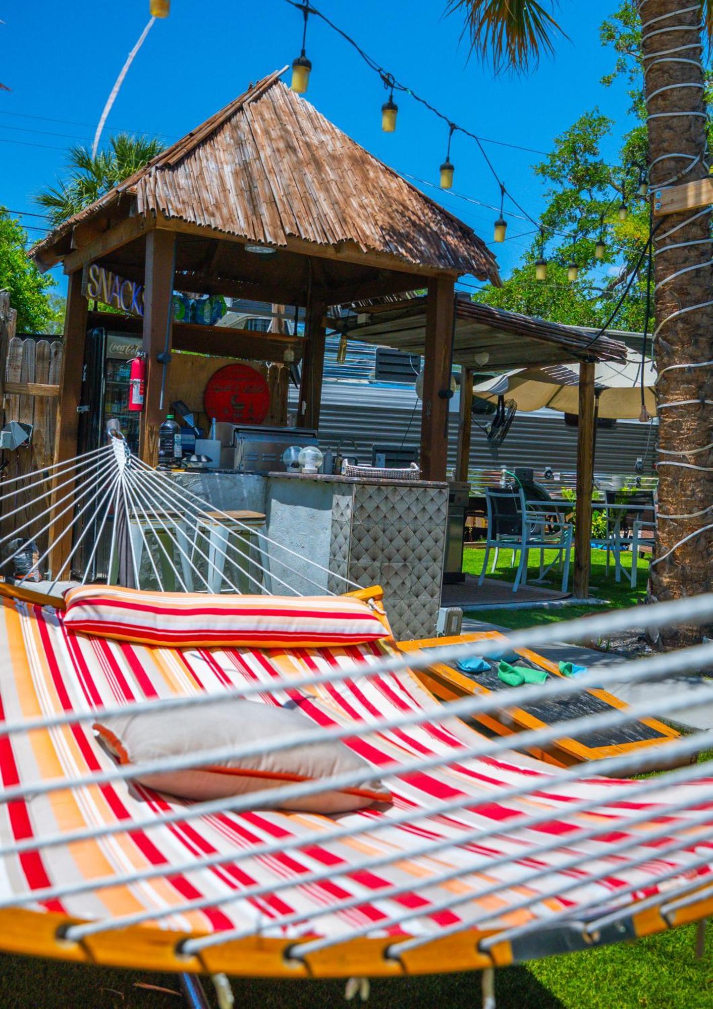 World Solo Travel'S Welcomed At St Pete Home سانت بطرسبرج المظهر الخارجي الصورة